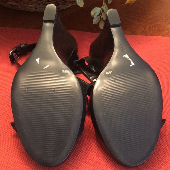 BCBGirls black sz 9 strap wedge - Picture 4 of 8
